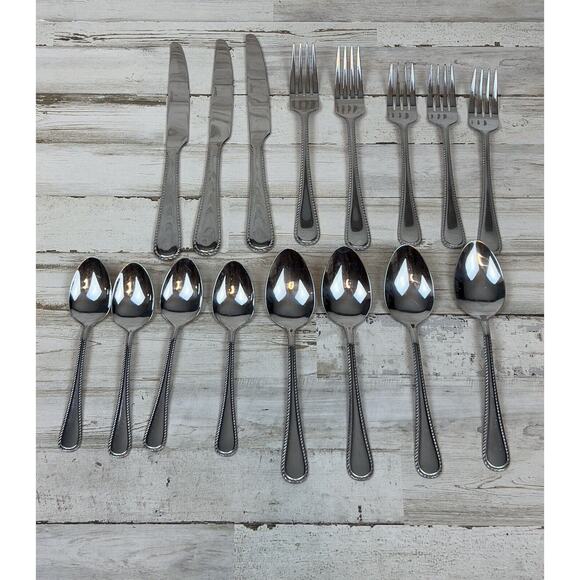 Pfaltzgraff AMERICAN BEAD Everyday 18/0 Flatware 16 Pc Knife, Fork, Spoons - Picture 1 of 8